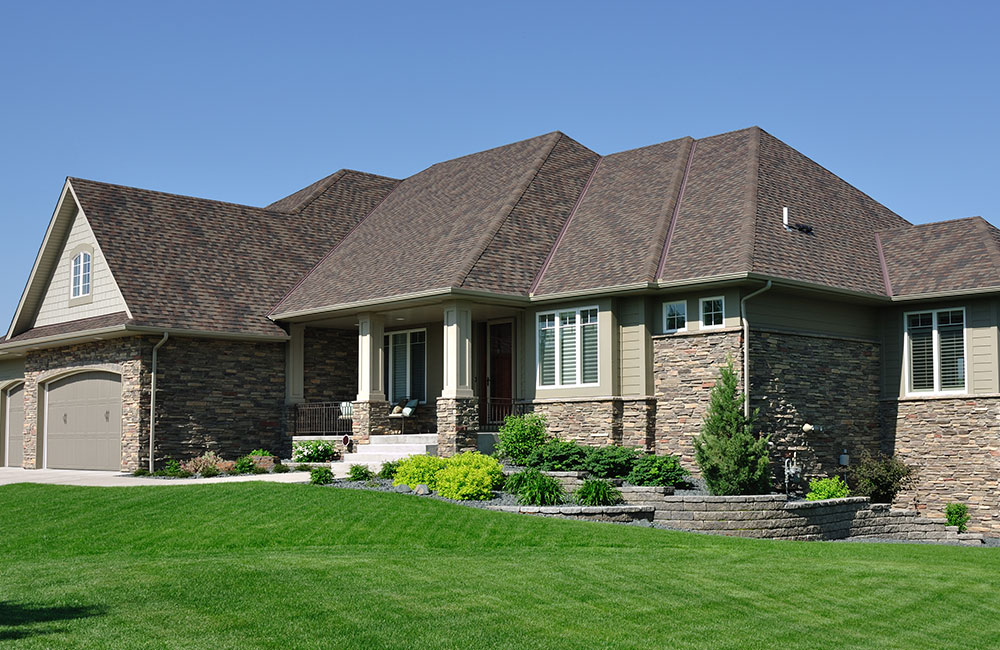 Pressure washing articles